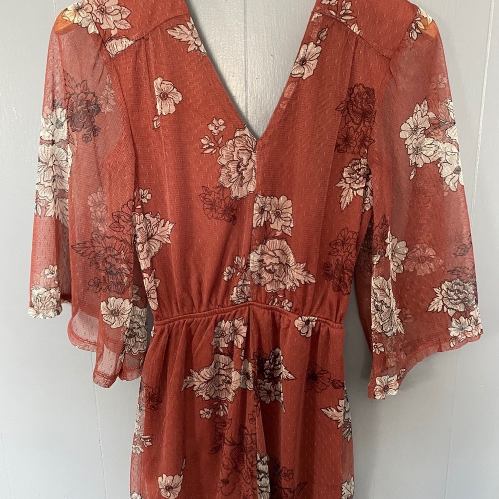 Romper - Picture 2 of 3